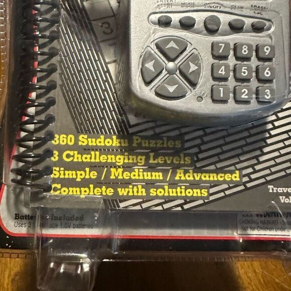 Sudoku Handheld Pocket Electronic Game & Puzzle Book Travel Home 360 Puzzles New - Picture 4 of 11